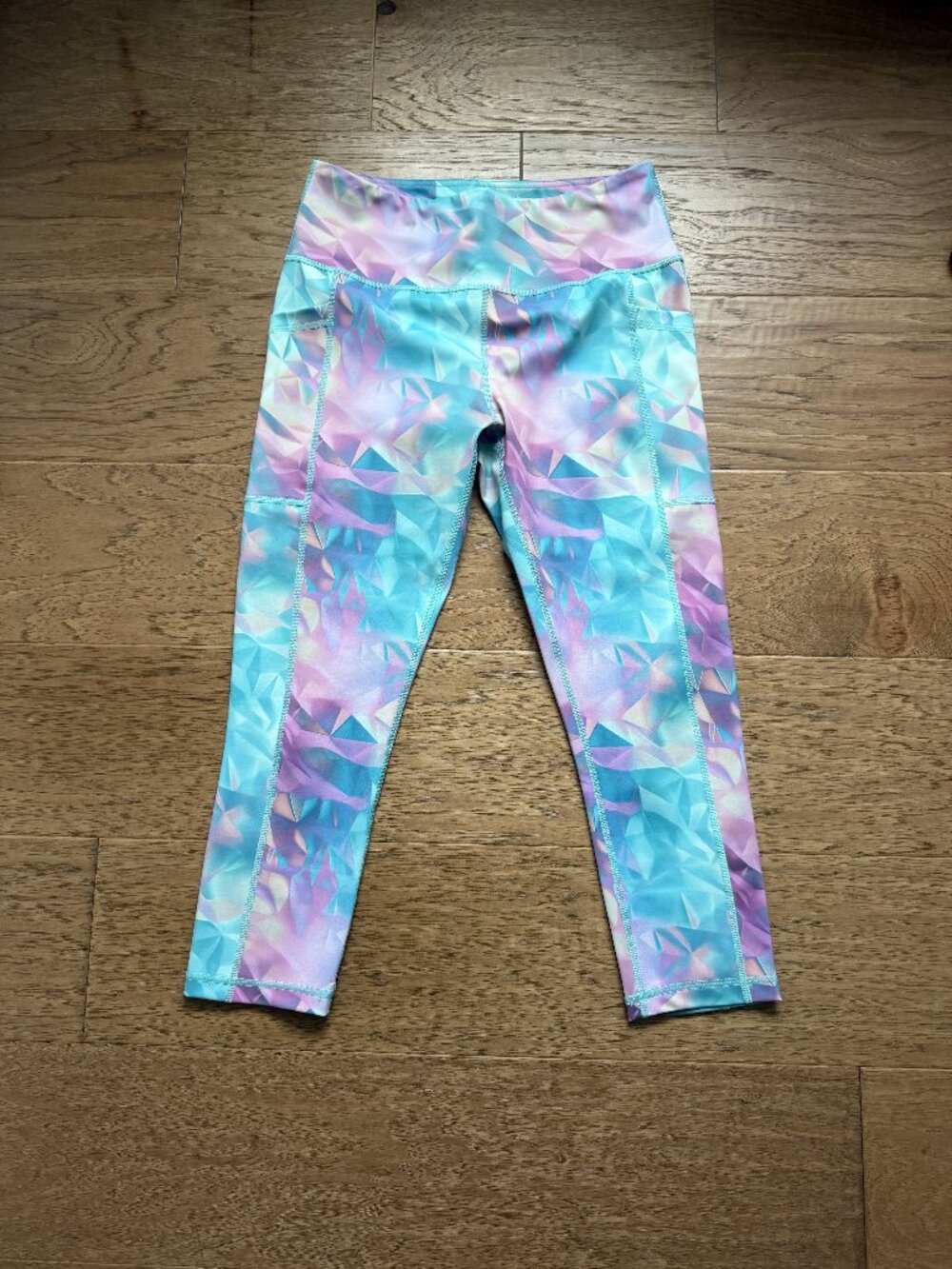 CVG Luminous Capri Leggings, Size Small